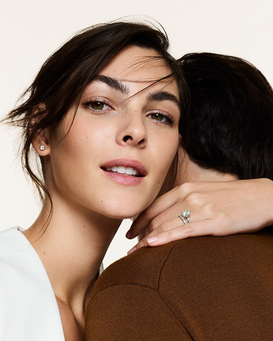 Vittoria Ceretti For Bulgari 2023 Bridal Collection Campaign 'Wo - 哔哩哔哩