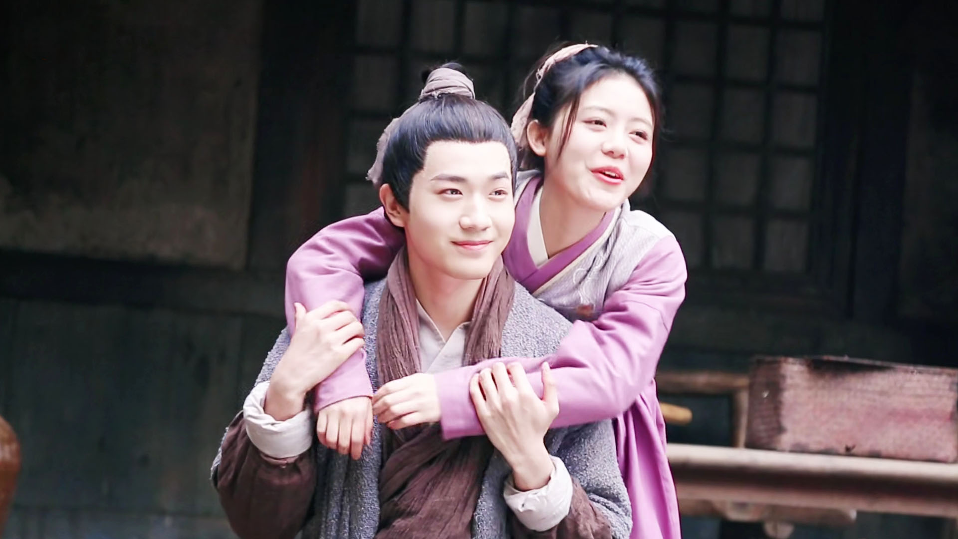 "文房四宝"是文房和司宝儿这对cp,爱情还在路上,两个人都对彼此有好感