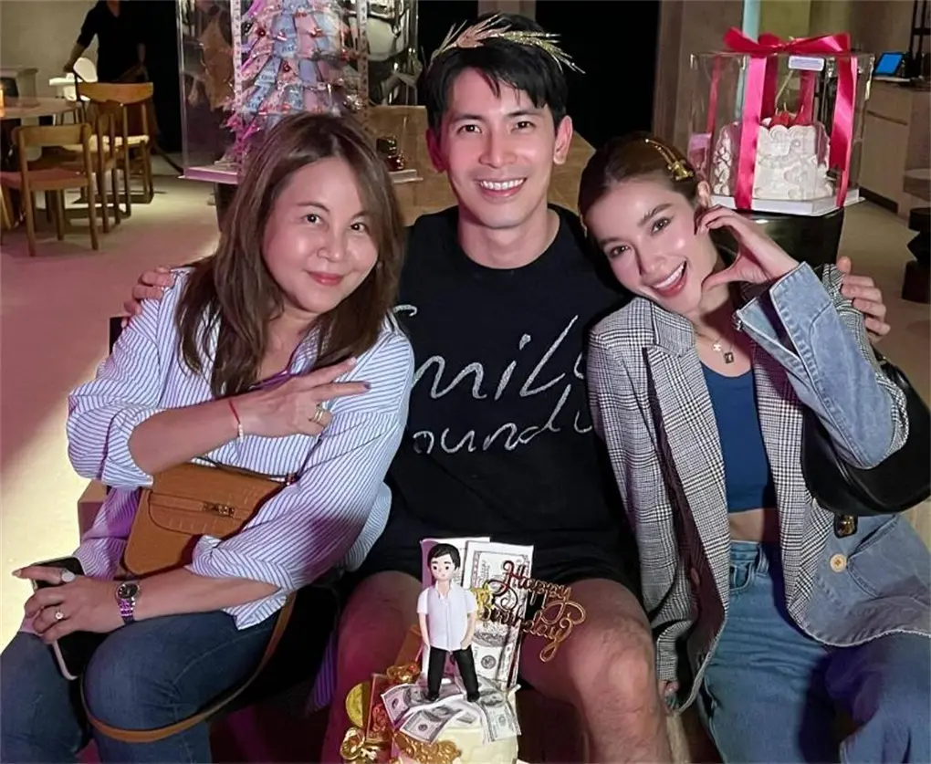 vill为son庆生,发文告白我们爱你 - 哔哩哔哩