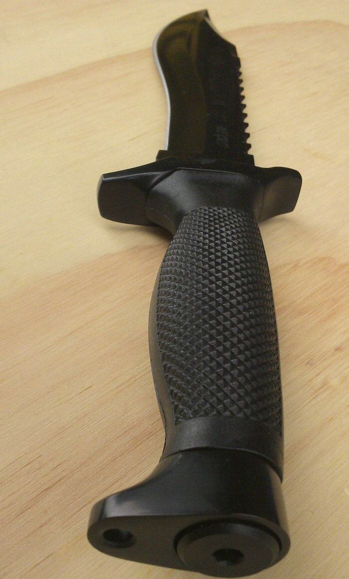 csgo里鲍伊猎刀在现实世界的原型