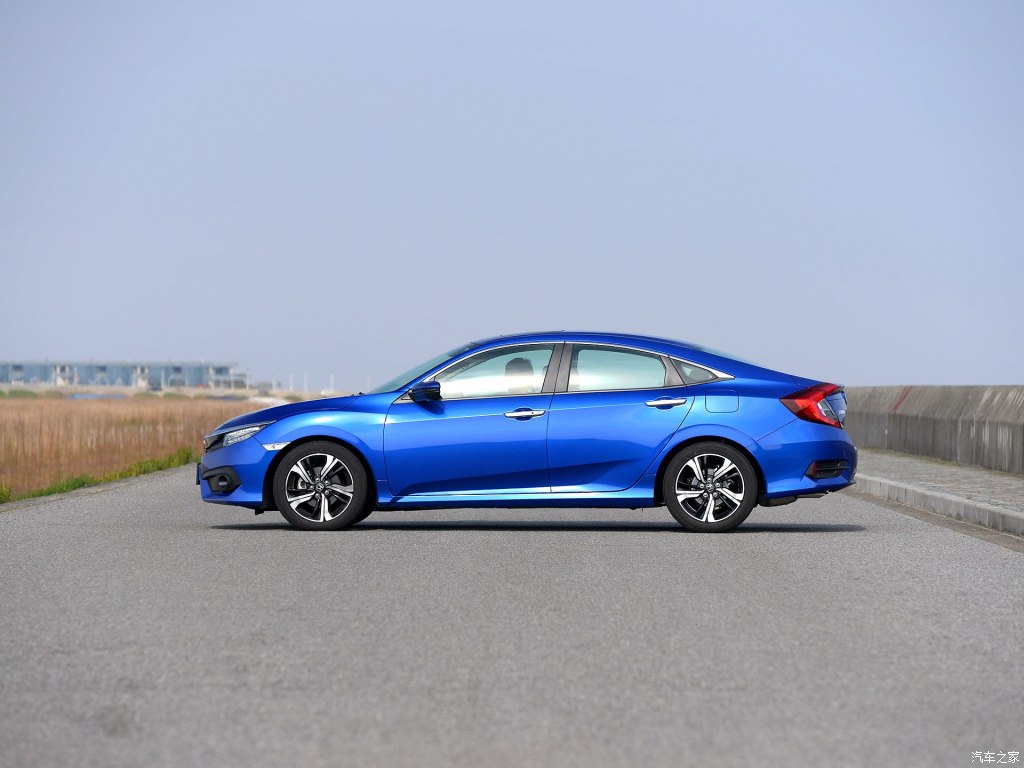 本田思域美版与国内版配置图片对比