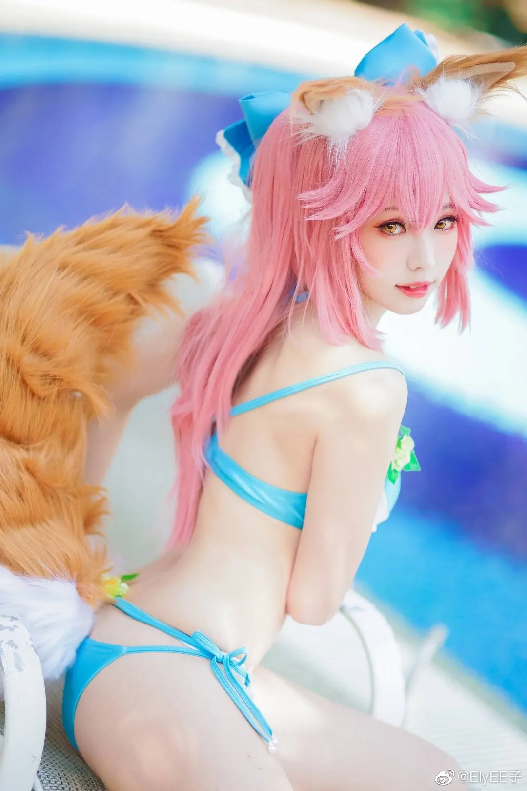 cos:玉藻前夏季泳装,尾巴很松软哟