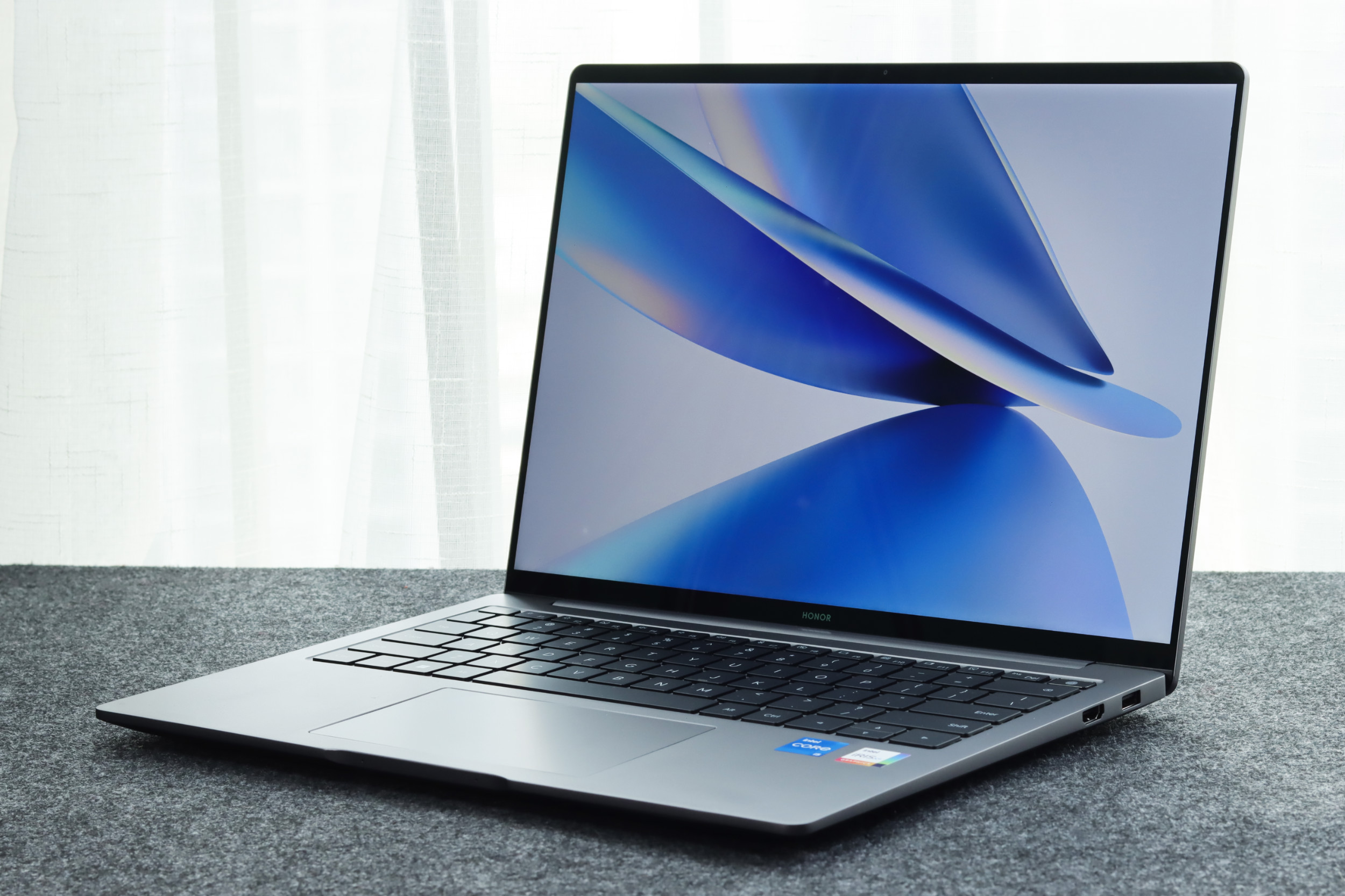 荣耀MagicBook 14 Pro 2023测评报告：新时代全能生产力工具标杆 - 哔哩哔哩