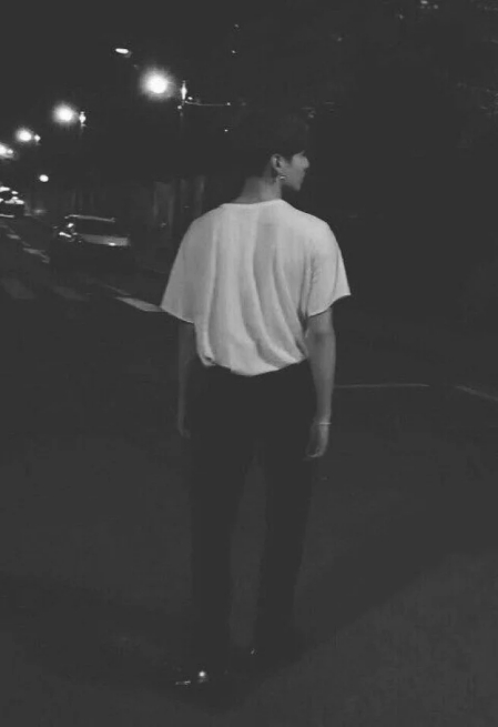 防弹看到你在看他们的性感视频时...【害羞Σ(|||▽||| )】「田柾国」