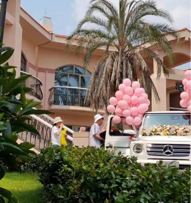 杜海涛求婚成功,沈梦辰默认传闻?又来秀恩爱啦