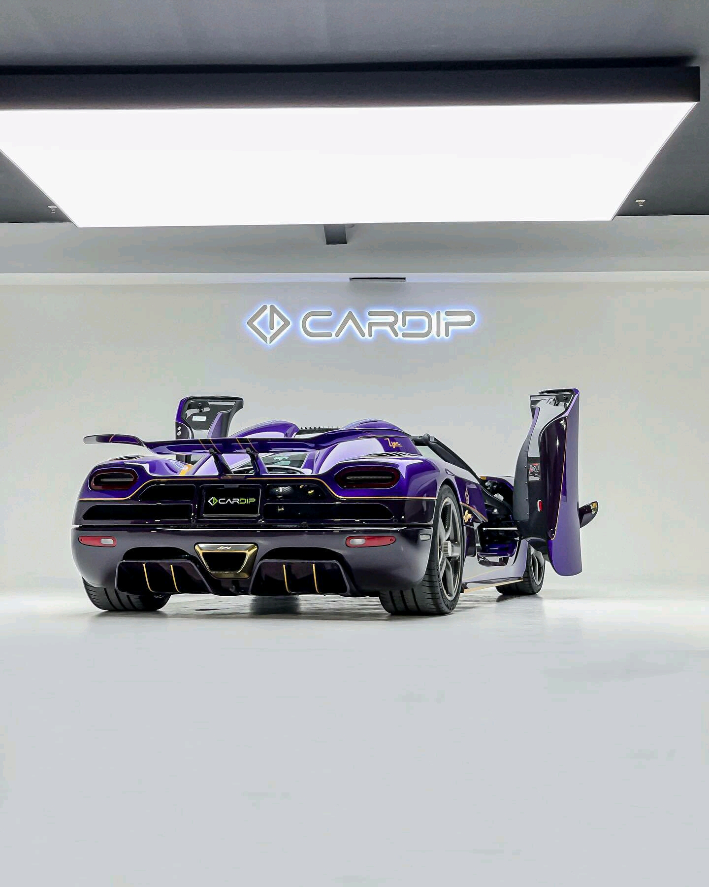 迪拜柯尼塞格Agera R Zⅰjin 7094 - 哔哩哔哩