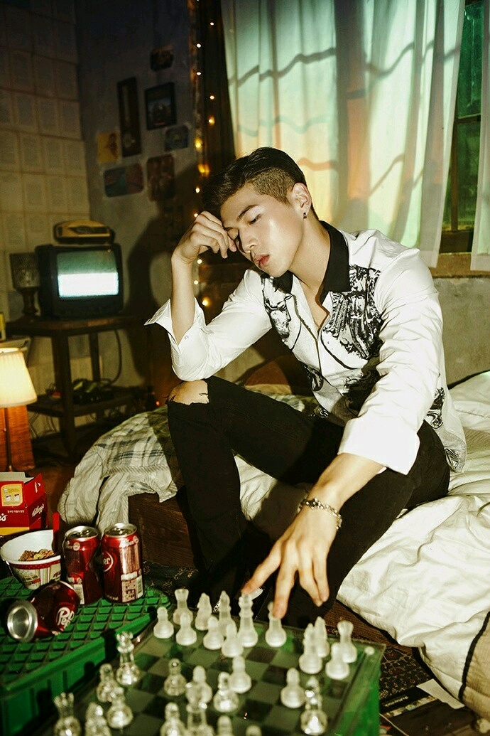 [安利]韩国混声组合kard简介