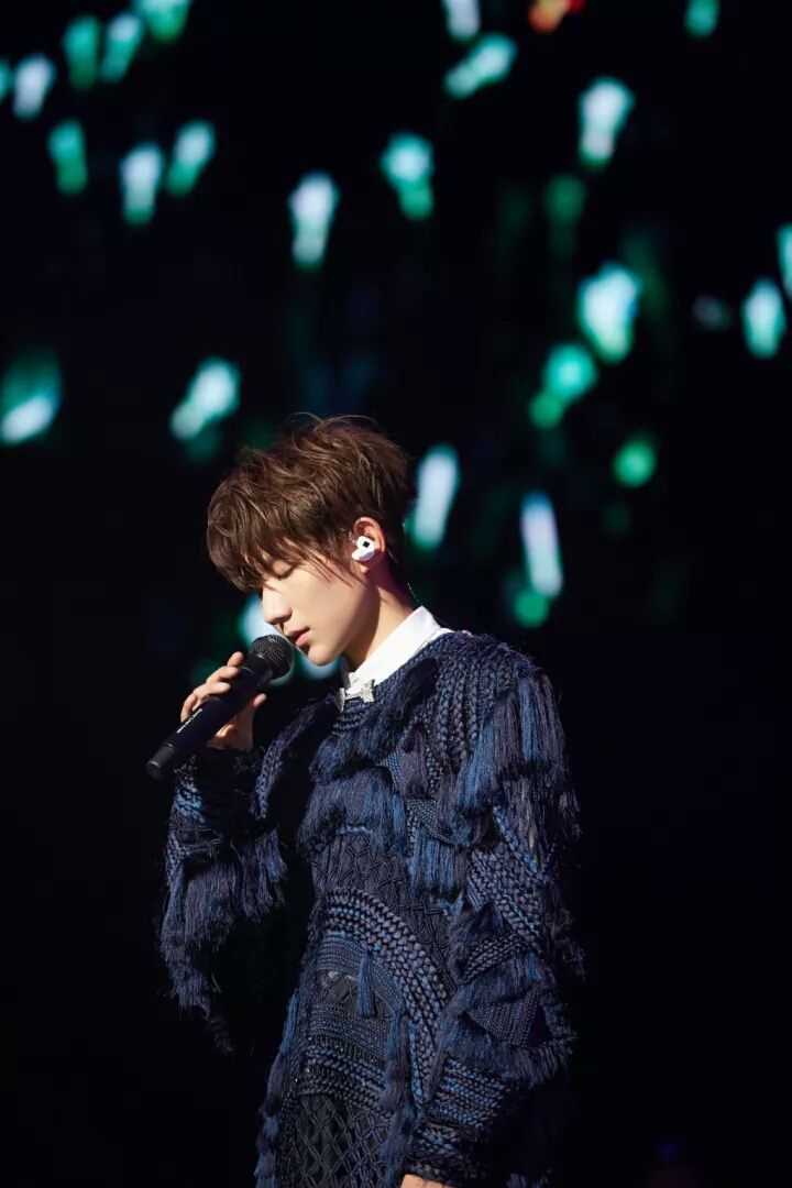 王源曾说他连踩蚂蚁都会被喷,如今真的应验了