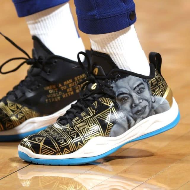 9日nba球星上脚球鞋:基德穿aj13登场训练 詹姆斯战靴新配色亮相