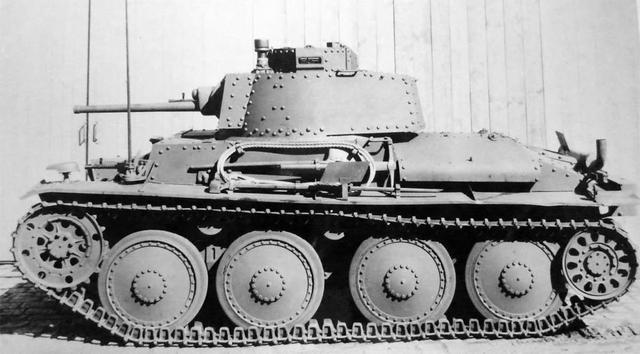 二战经典坦克pzkpfw38t坦克