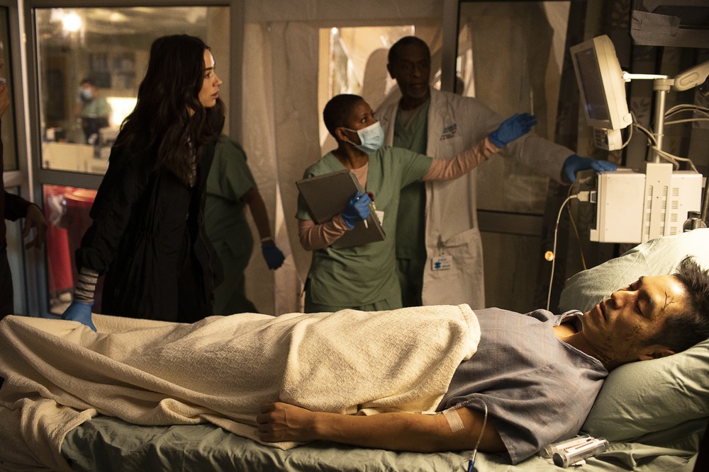 dc剧集《沼泽怪物》第一季第3集剧照