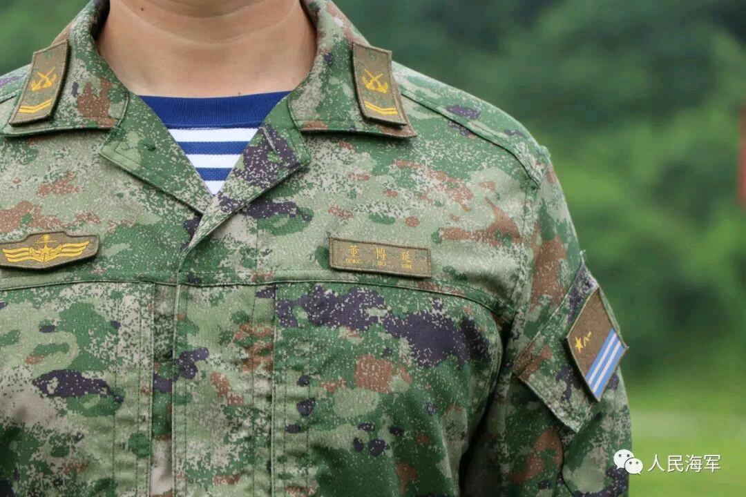 军事科普:中国人民解放军2021式军服 - 哔哩哔哩