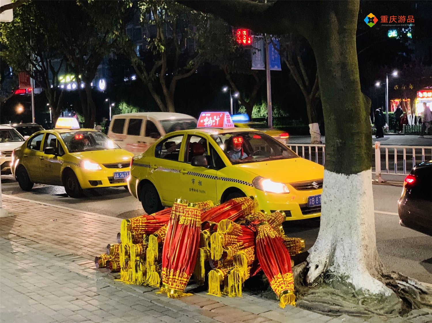 实时播报：2018跨年夜18点整的重庆渝中解放碑，你有在人群中吗