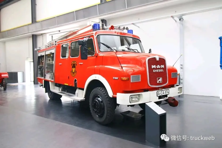 卡车中的年拉斐奥格斯堡实拍19年产man11 192长头三排座消防车 哔哩哔哩