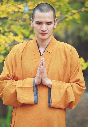 8.日本的和尚是一种职业,所以他们是可以娶妻生子的.