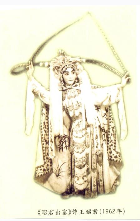 谢锐青怎样念好十三妹中这段京白