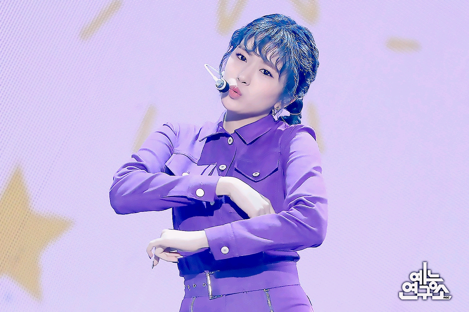 izone音乐中心更新舞台照200228