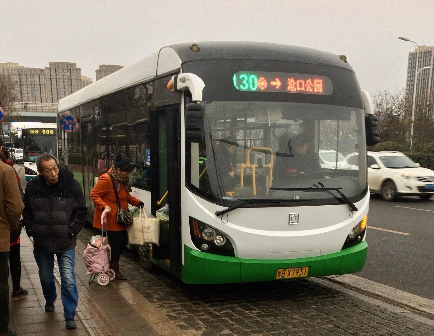 青岛公交130路线路简介