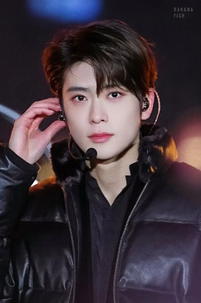 打破很多人对冷暖色的误会的nct郑在玹