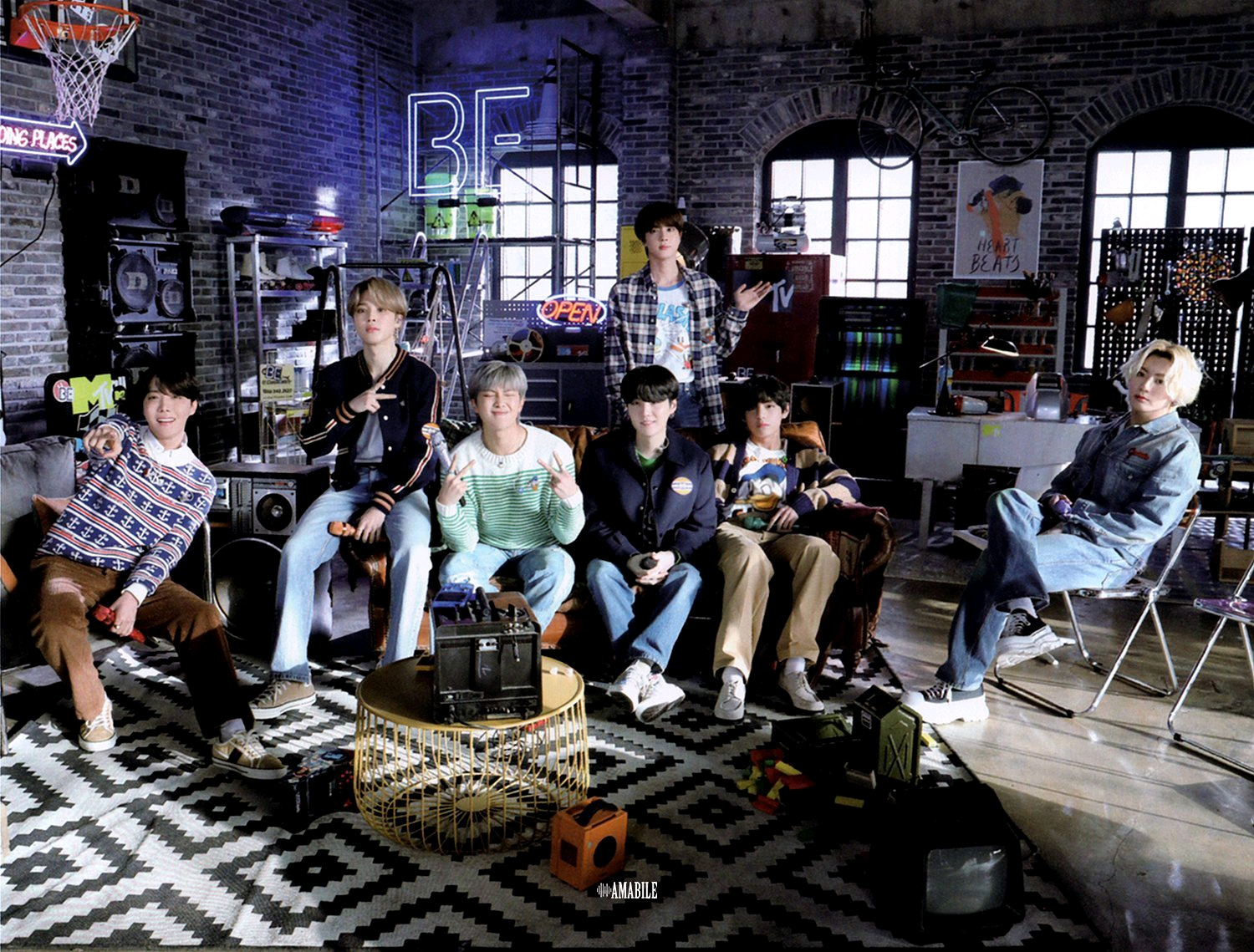 【BTS 防弹少年团】2021回忆录扫图 - 哔哩哔哩