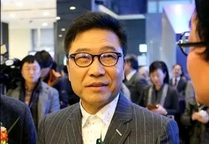 满满恋爱啦 Sm李秀满赠送女记者40亿韩元别墅 韩网热议 哔哩哔哩 满满恋爱啦 Sm李秀满赠送女记者40亿韩元别墅 韩网热议 哔哩哔哩