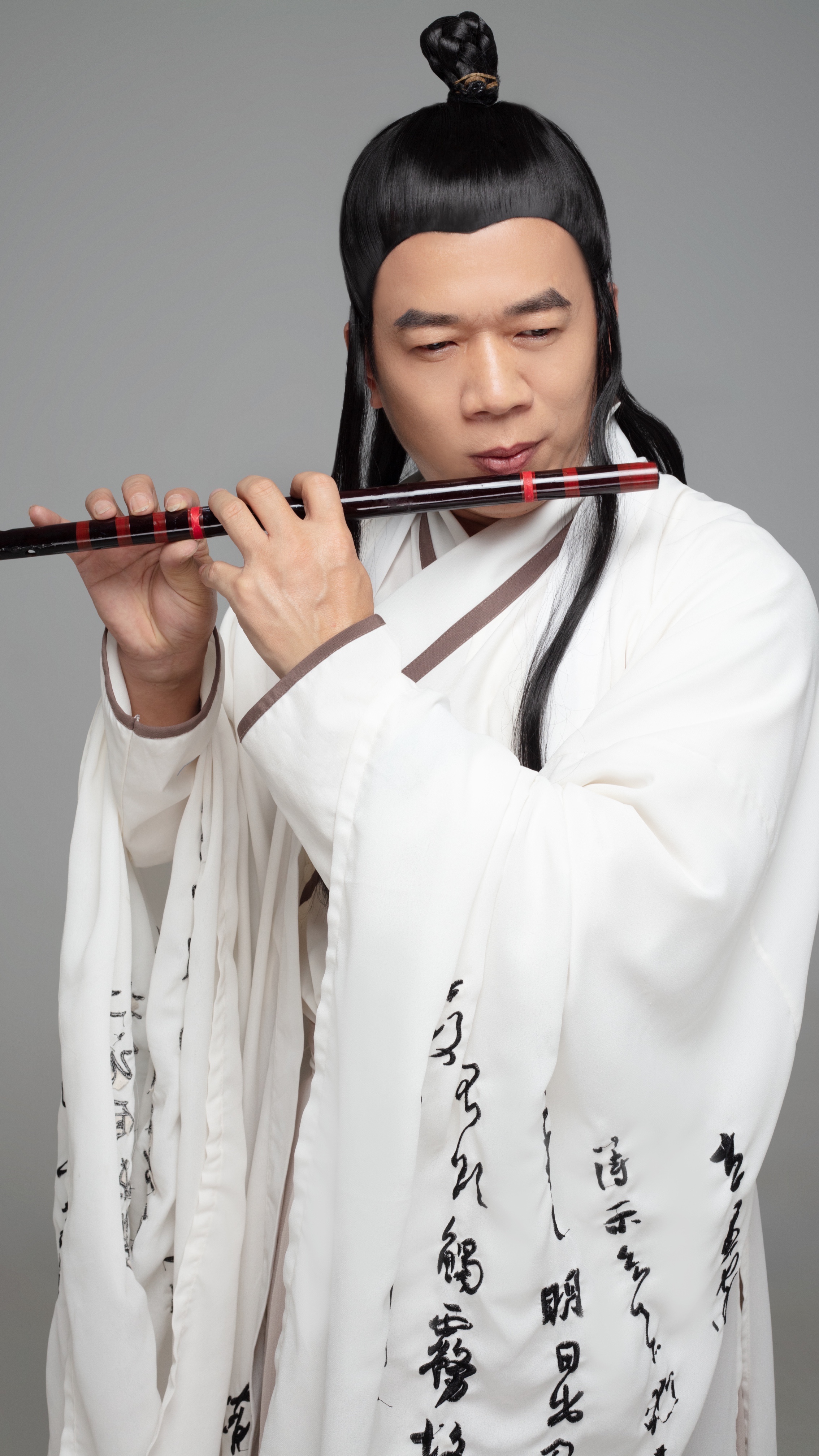 歌坛宿将陈星初心不改我要抱一抱再造流行