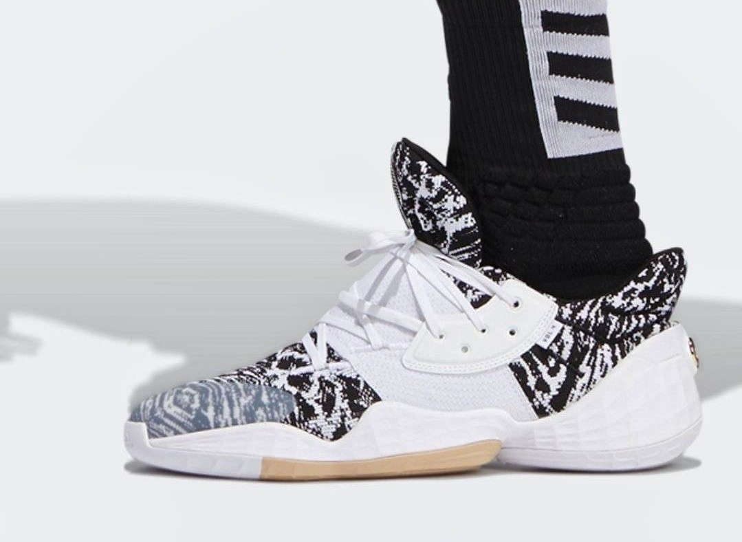 哈登4曝光,丑帅登四新科技