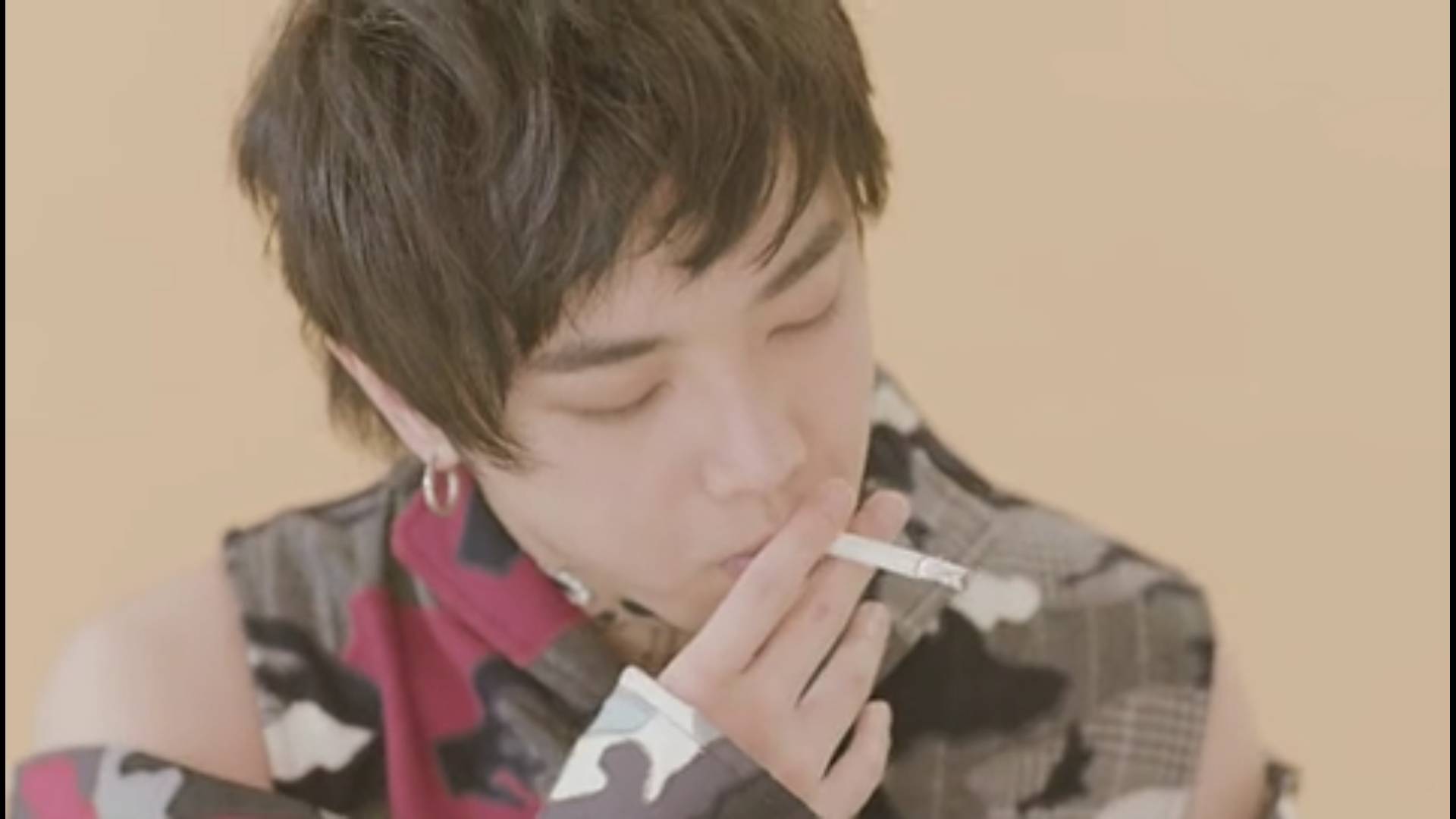 （花火）《春泥》 19无聊人 （纯属虚构，不喜勿喷）