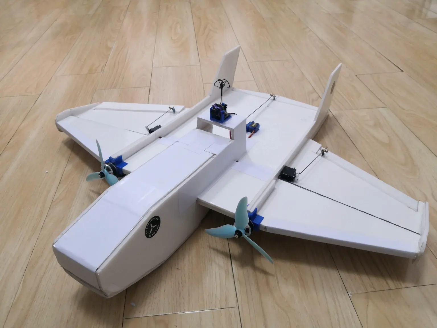 适合慢飞穿越的固定翼fpv载机