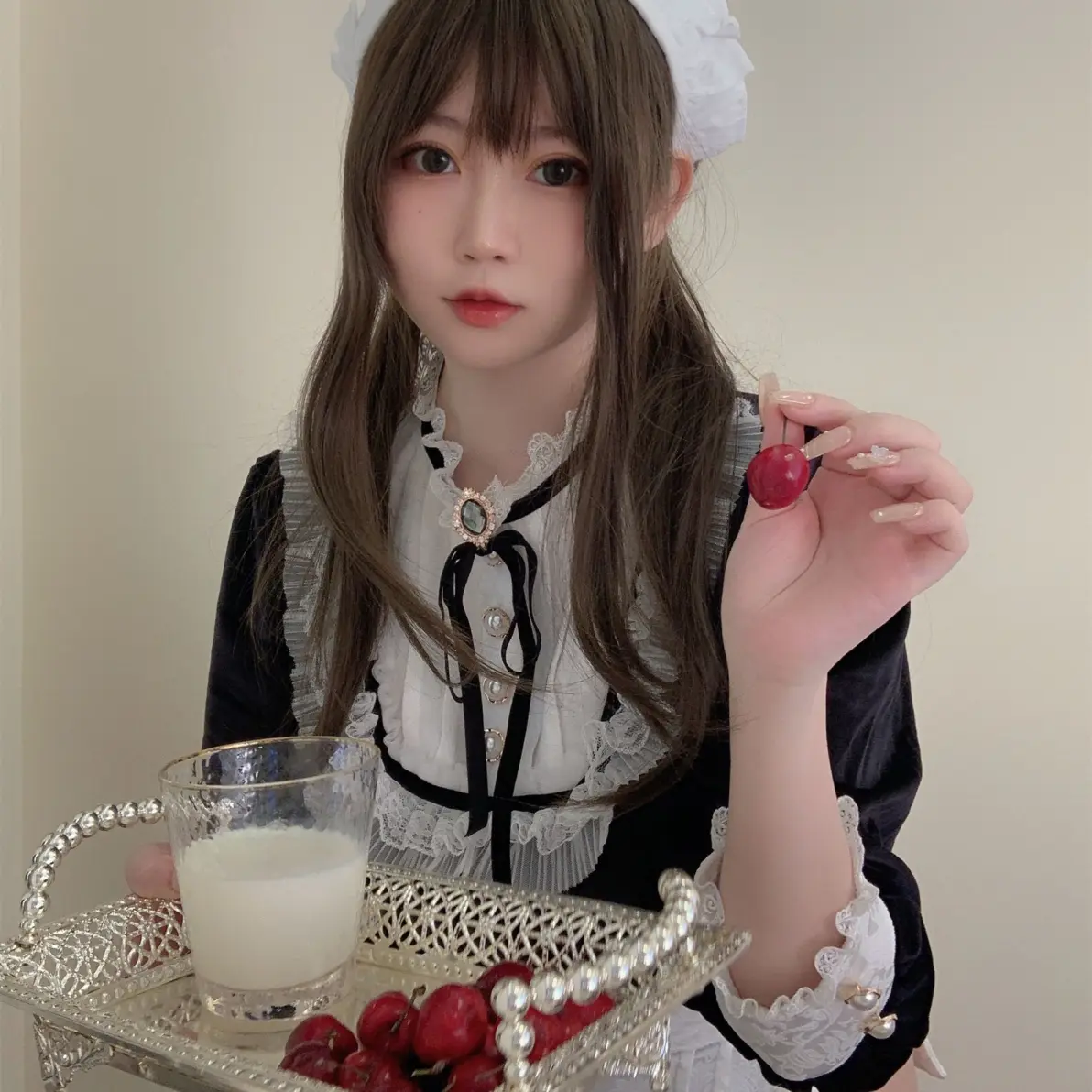 蜜桃少女是依酱呀