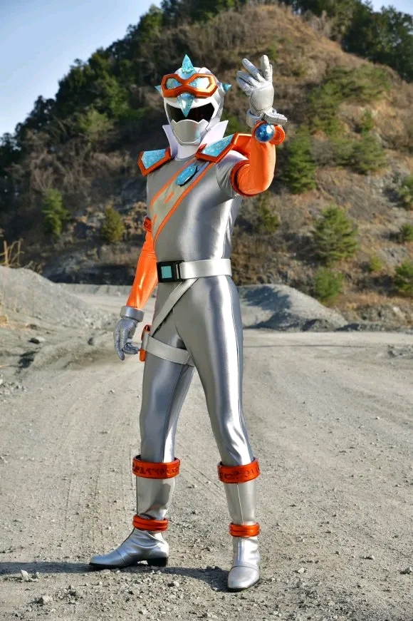 魔进战队煌辉者:魔进战队煌辉银