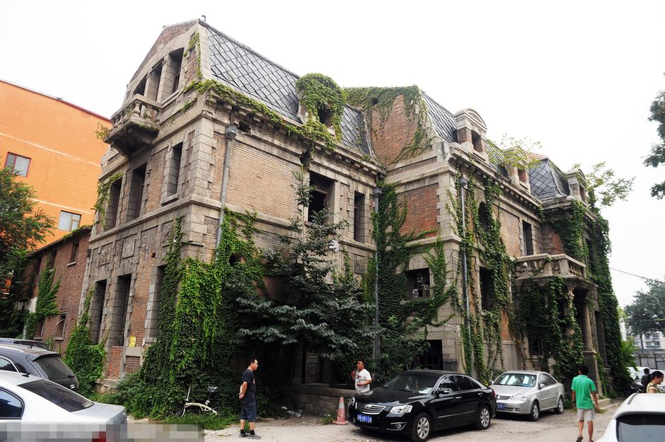 美男子:关于最近很火的《昆池岩》,简单和你聊一聊!