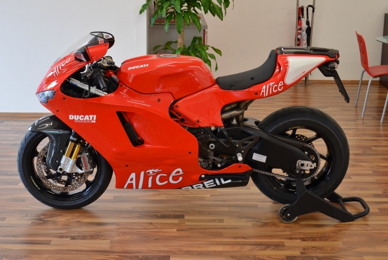 【简森巴顿de车辆百科】杜卡迪desmosedici rr