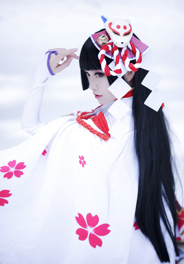 「阴阳师」cosplay:阴阳师雪女cosplay月见之樱真人真景cos正片欣赏