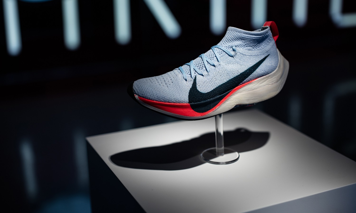 耐克Nike Air Zoom Alphafly NEXT%「破2」马拉松慢跑鞋粉色内置真碳板气垫支持高强度长跑 货号：CI9925-022 ...