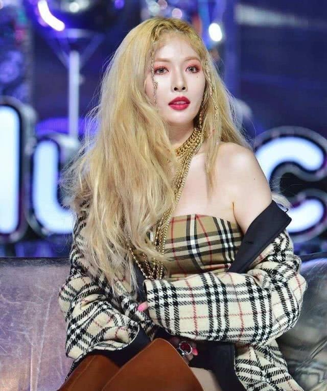 15岁出道16岁休养,金泫雅的魔力不止歌声和舞