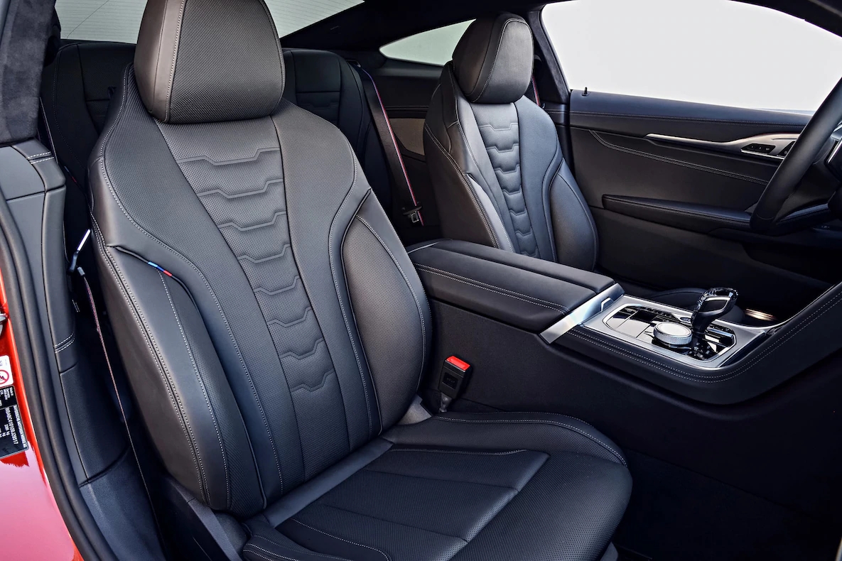 nappa真皮运动座椅