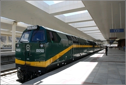 铁道少女内燃机车篇:美国娇娃安娜·爱迪生的中国梦(通用电气nj2型