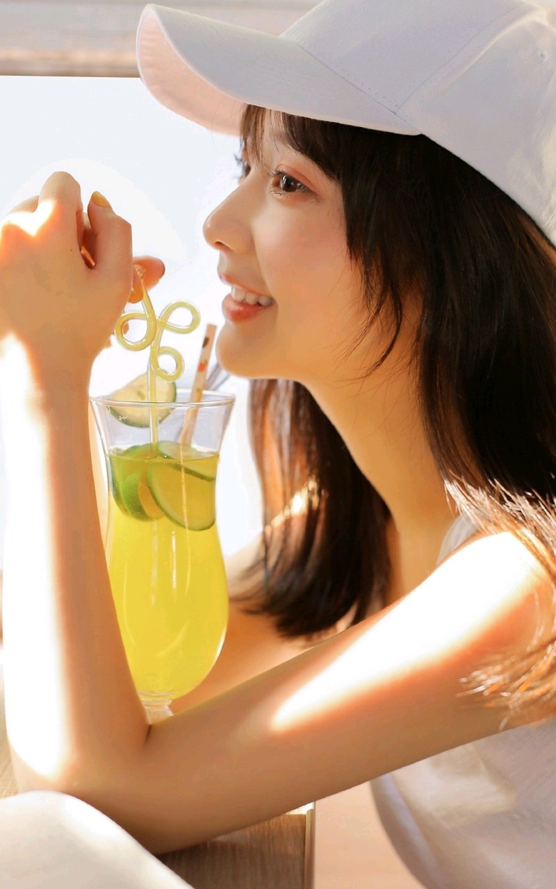 青春活力女生