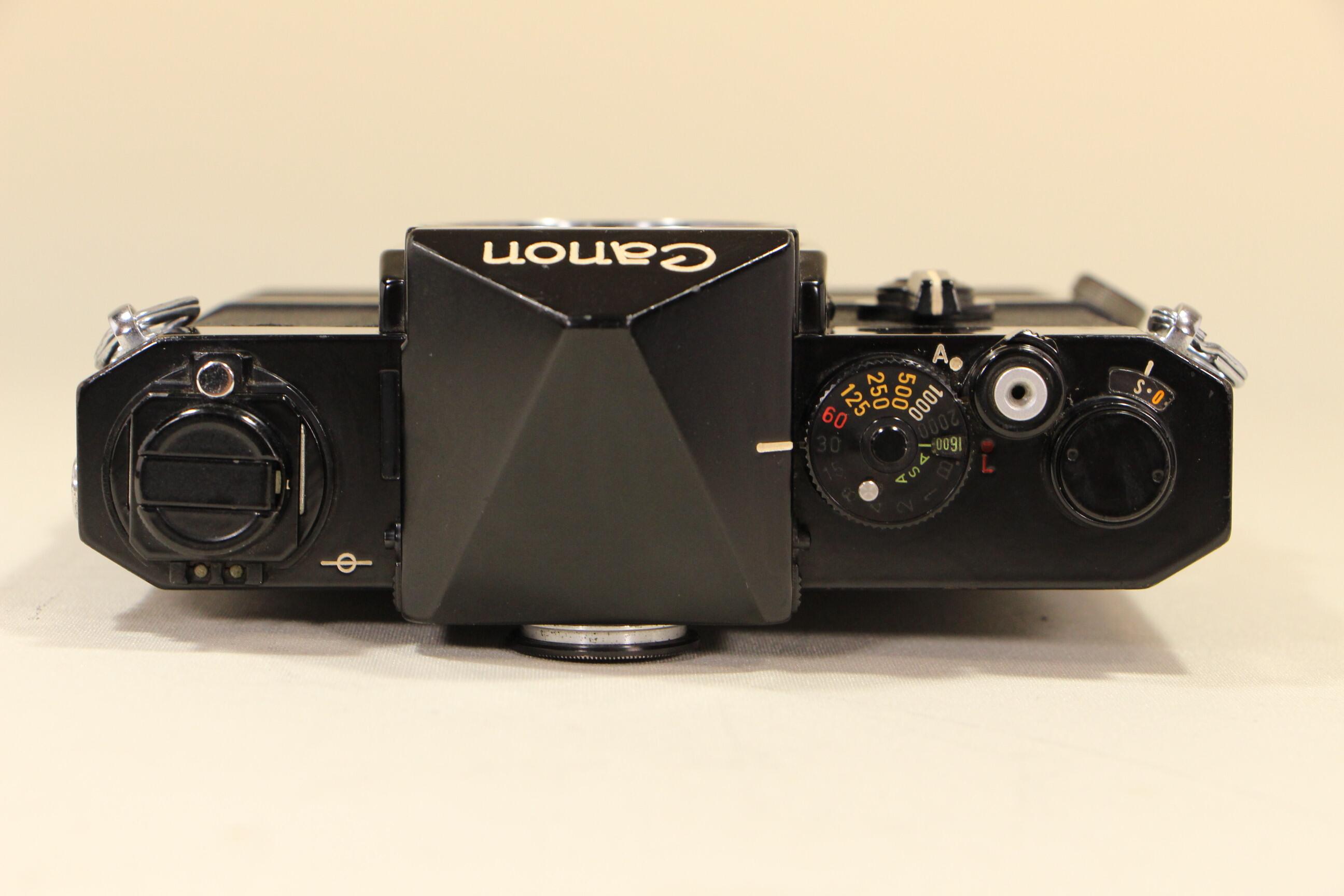 胶片时代连拍速度最快的相机-佳能f1 hs