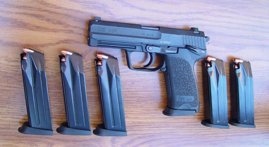 随机30张枪械图片30张不同的枪械图片如下: m4a1 lsr-50 m107 a180