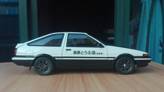 车模微评 Autoart 1 18 丰田ae86 头文字d黑盖最终版 哔哩哔哩