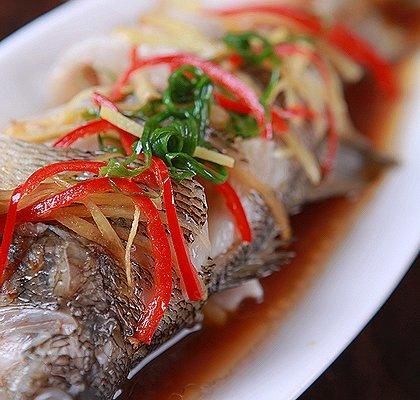 葱油鲈鱼