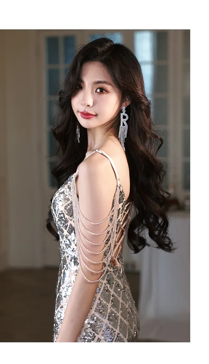 高定晚礼服女高级感秋冬季年会名媛宴会主持人重工高端银色鱼尾裙