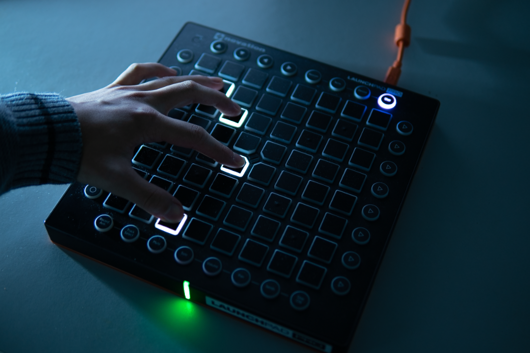 launchpad红黄蓝绿不垃几的成何体统