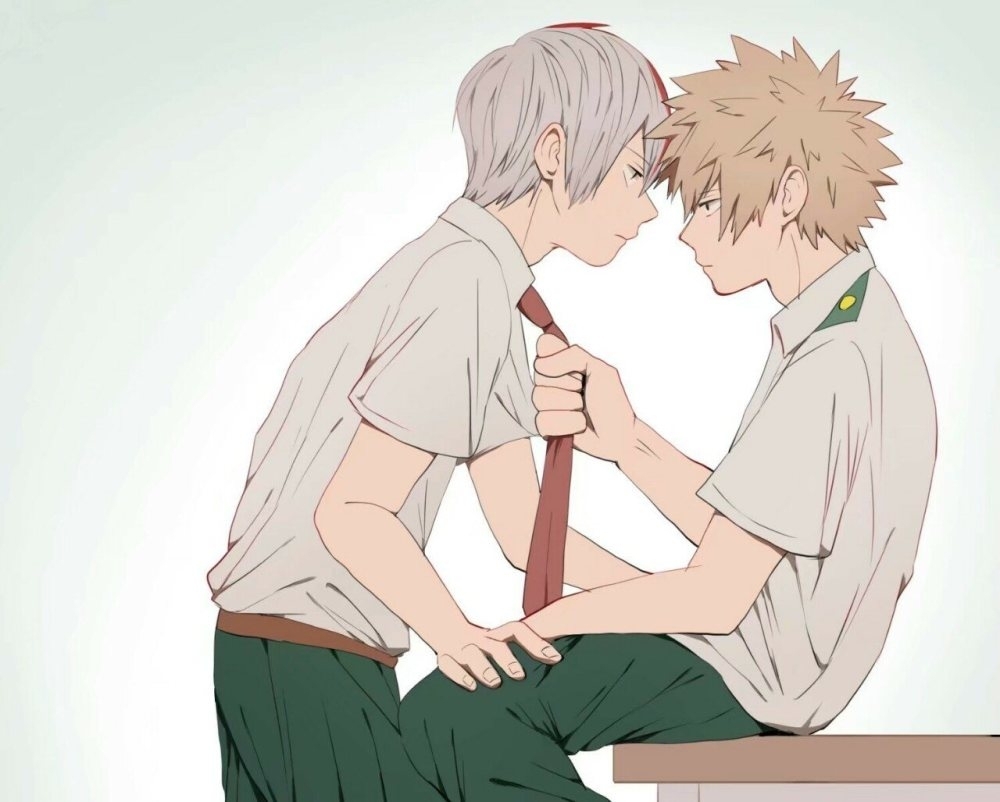 不过从人气上面来看,还是轰出或者胜出这两对人气比较高,谁叫小久那么