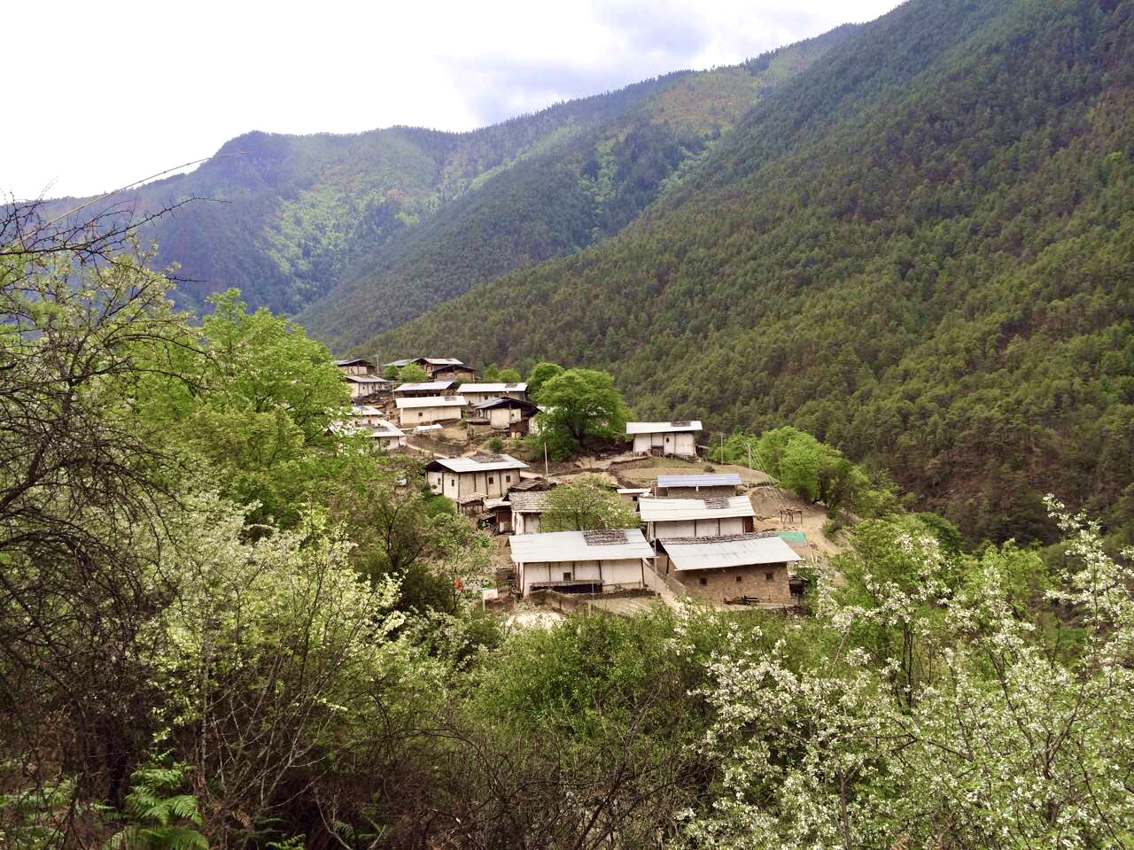 尼汝村 拍摄:双粒