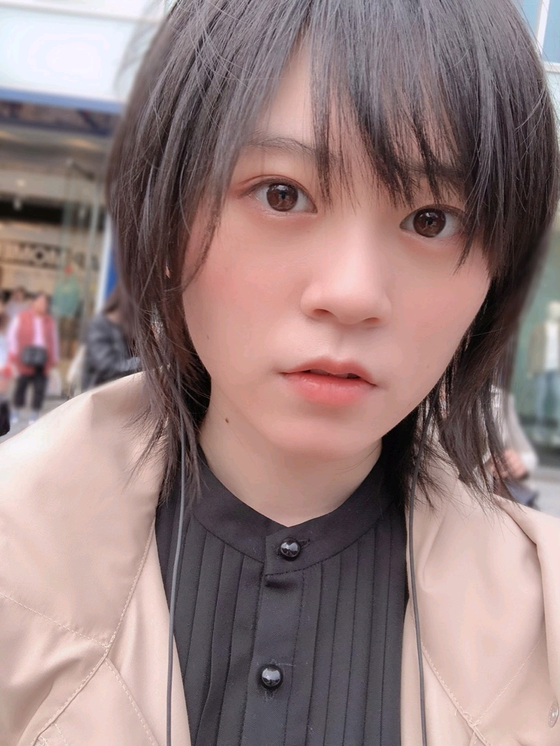 万年不更的博客更新了=_=说些私人话题 黑泽朋世 丰田萌绘 傍晚和萌绘