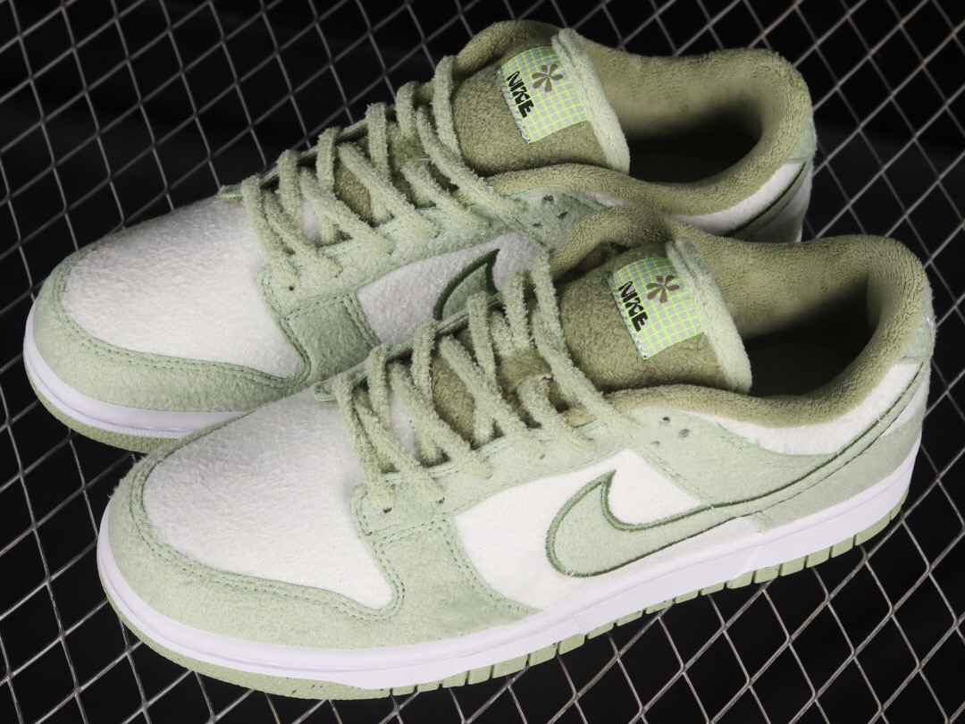 耐克 Nike SB Dunk Low Fleece Honeydew 羊毛白绿运动鞋 哔哩哔哩