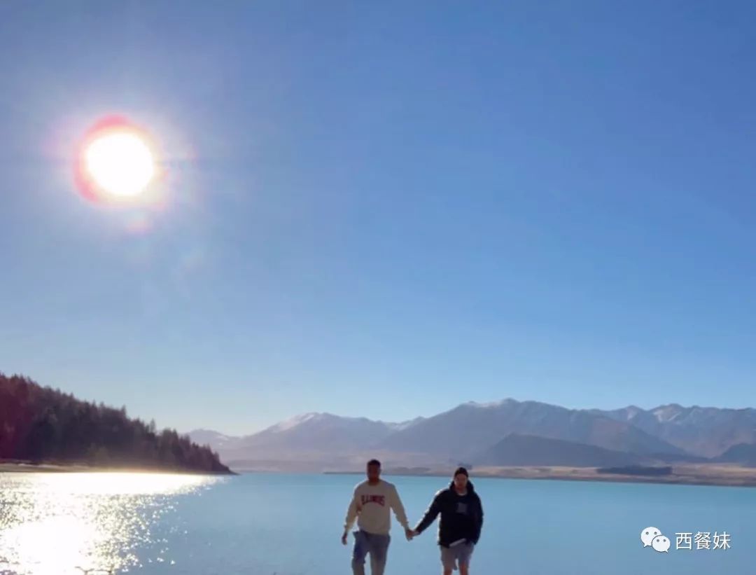 X Factor选秀明星被男友浪漫求婚视频走红外网